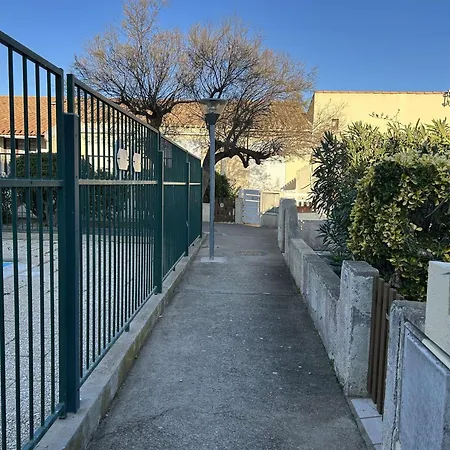 Maison Pour 6 A Saint Pierre La Avec Piscine Et Espace Exterieur - Fr-1-229d-152 Holiday home
