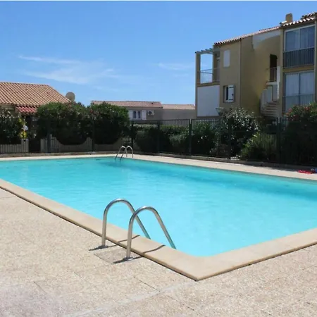 Maison Pour 6 A Saint Pierre La Avec Piscine Et Espace Exterieur - Fr-1-229d-152 Fleury